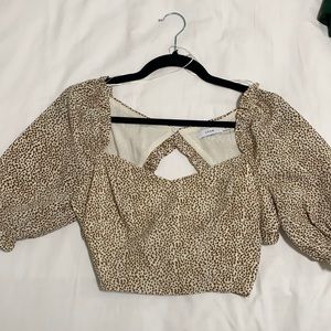 Open back and waist tie blouse